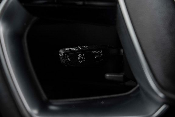 Audi e-tron 11 of 30