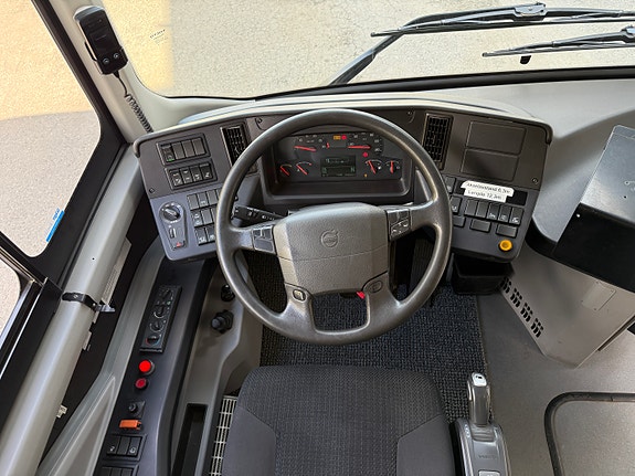 Volvo 8900. 12,2m. 2 identiske busser! 18 of 21