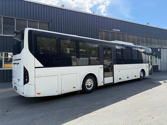 Volvo 8900. 12,2m. 2 identiske busser! 3 of 21