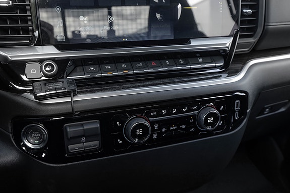 Chevrolet Silverado 1500 23 of 25