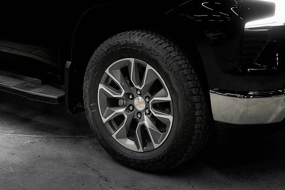 Chevrolet Silverado 1500 6 of 25