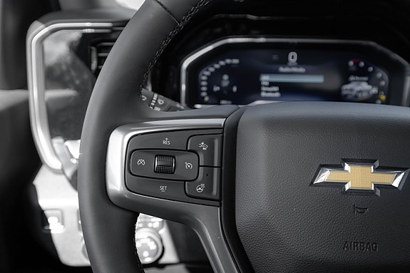 Chevrolet Silverado 1500 24 of 25