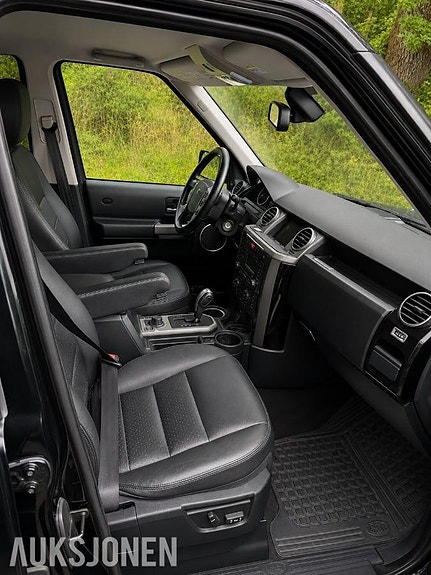 Land Rover Discovery 9 of 14