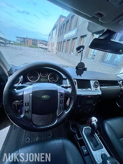 Land Rover Discovery 8 of 14
