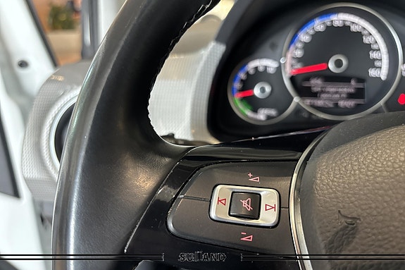 Volkswagen UP! 25 of 30