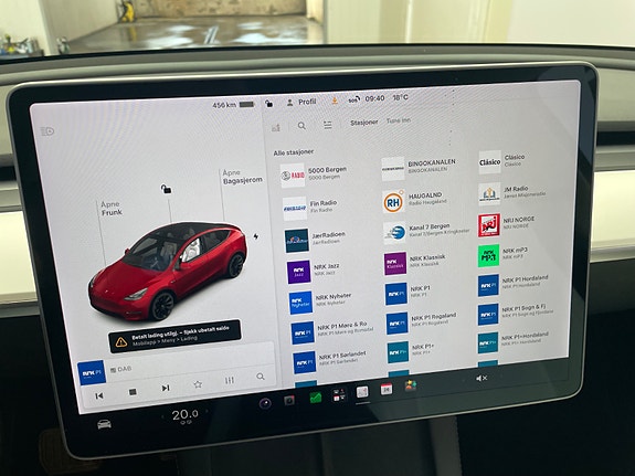 Tesla Model Y 22 of 29