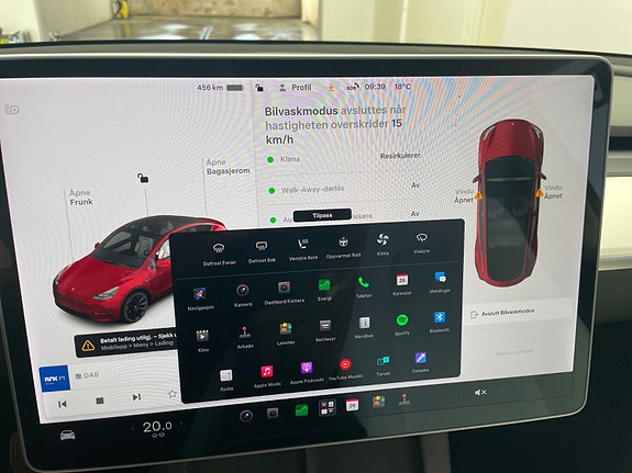 Tesla Model Y 21 of 29