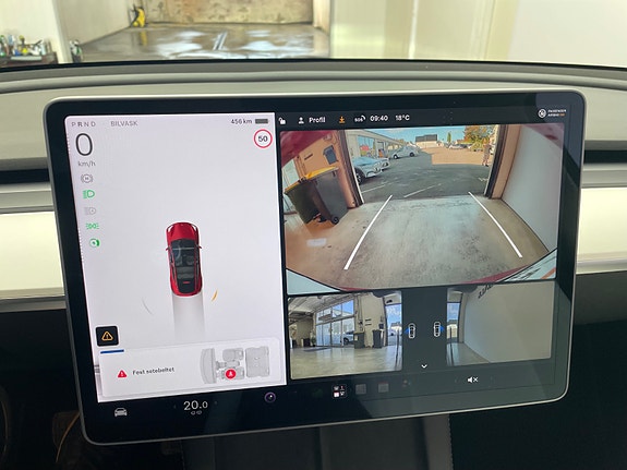 Tesla Model Y 23 of 29