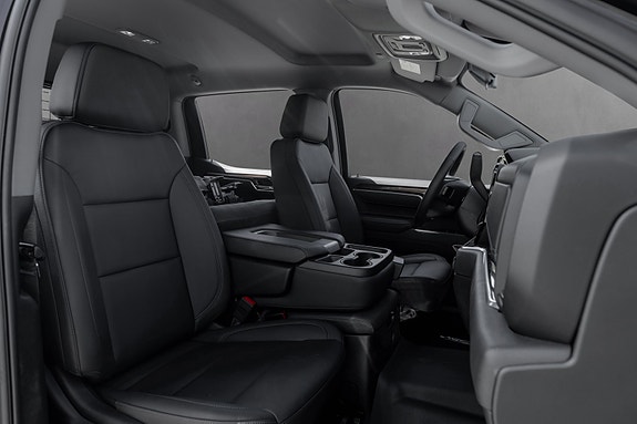 Chevrolet Silverado 1500 16 of 26