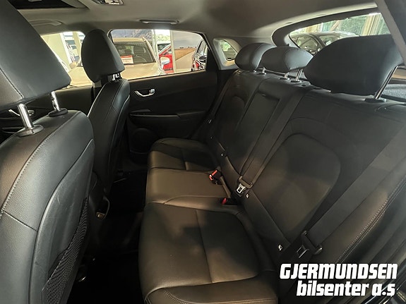 Hyundai Kona 28 of 30