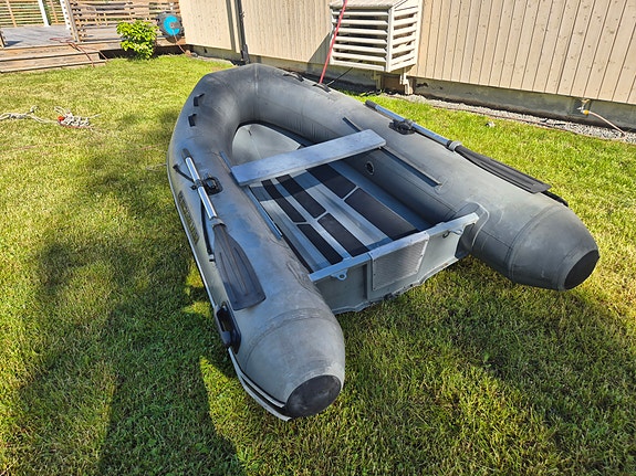 Quicksilver 290 ALU RIB 6 of 11