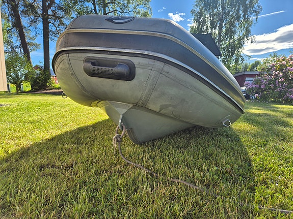 Quicksilver 290 ALU RIB 4 of 11