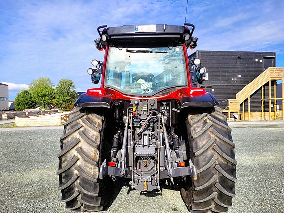Valtra G135 Versu Laster og Fronthydraulikk 2024, kr 1 299 000,-