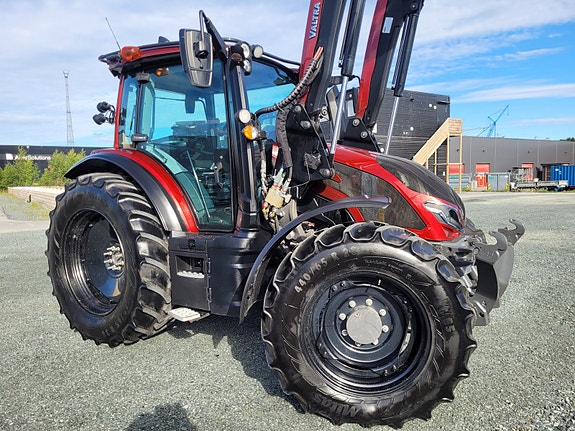 Valtra G135 Versu Laster og Fronthydraulikk 2024, kr 1 299 000,-
