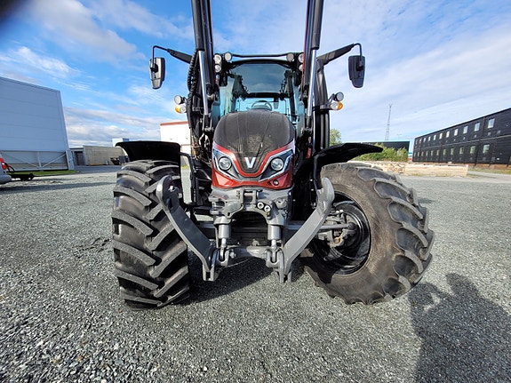 Valtra G135 Versu Laster og Fronthydraulikk 2024, kr 1 299 000,-