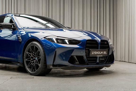 BMW M4 3 of 30