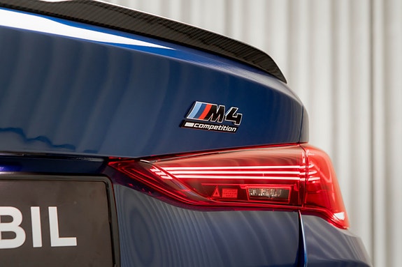 BMW M4 24 of 30
