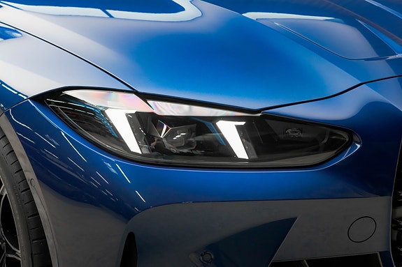 BMW M4 4 of 30
