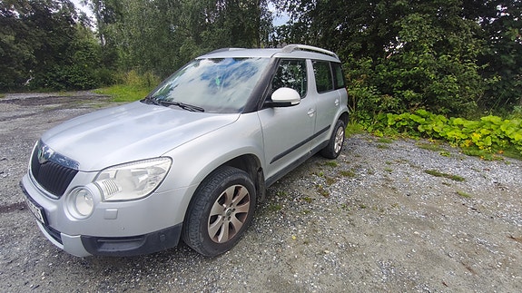 Skoda Yeti 2 of 9