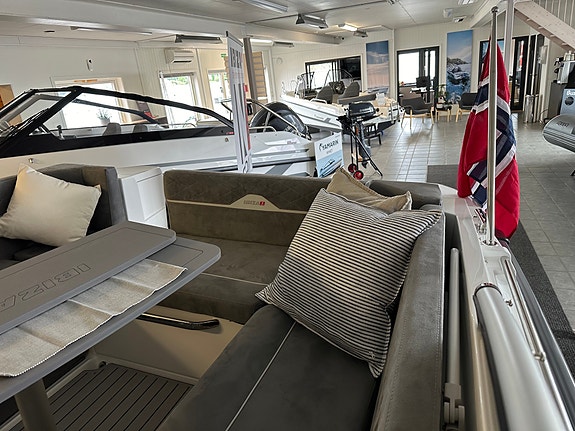 Ibiza 690 Touring 2027 Møt oss på Aker Brygge og Båter i Sjøen 27-30 August ! 26 of 29