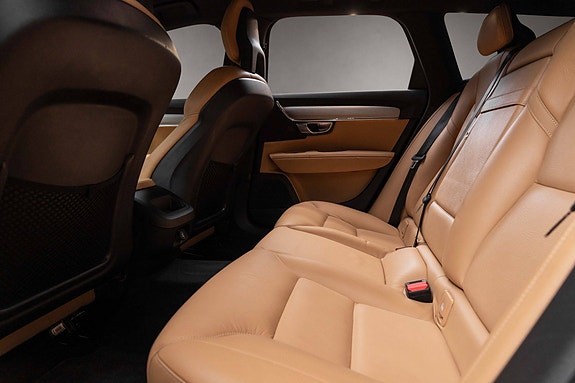 Volvo V90 13 of 29