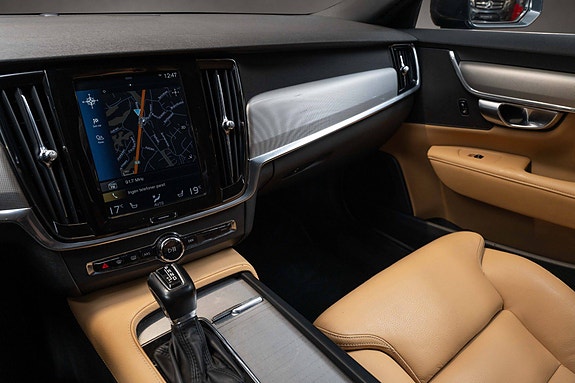 Volvo V90 10 of 29