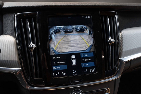 Volvo V90 23 of 29