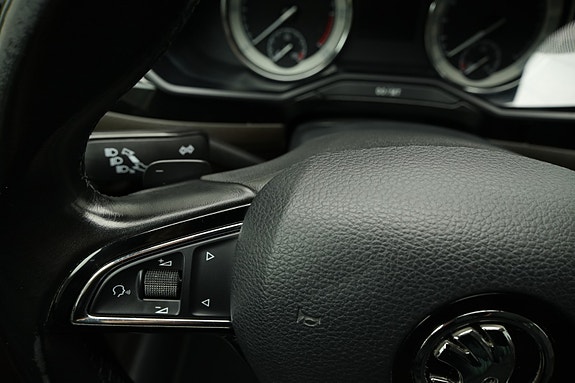 Skoda Superb 18 of 30