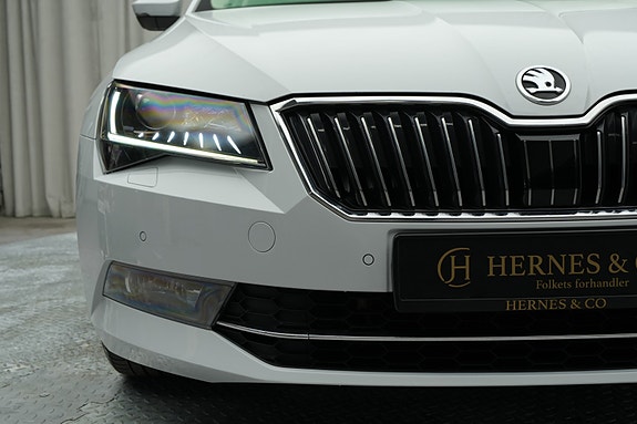 Skoda Superb 5 of 30