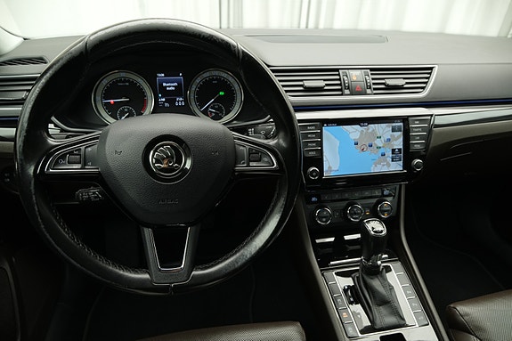 Skoda Superb 17 of 30