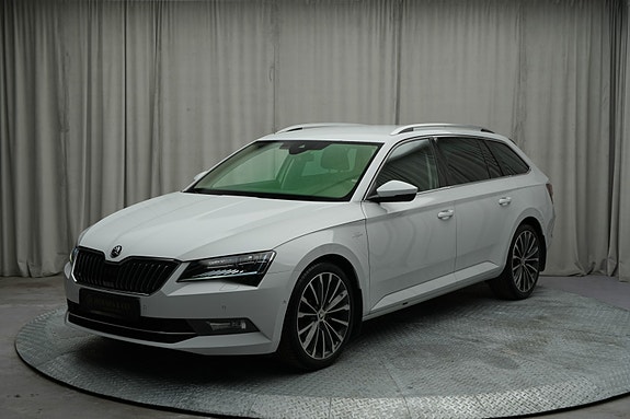 Skoda Superb 2 of 30