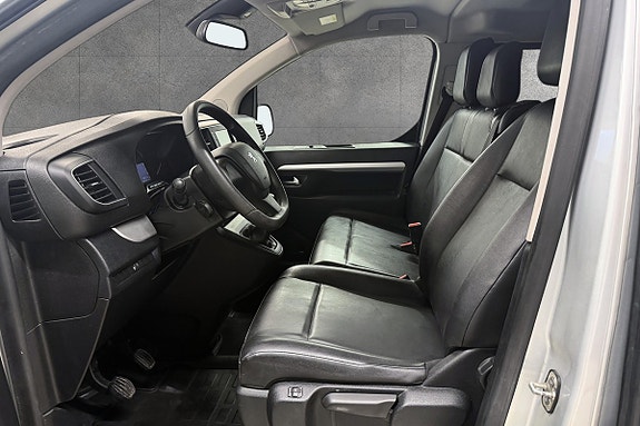 Peugeot Traveller 10 of 24
