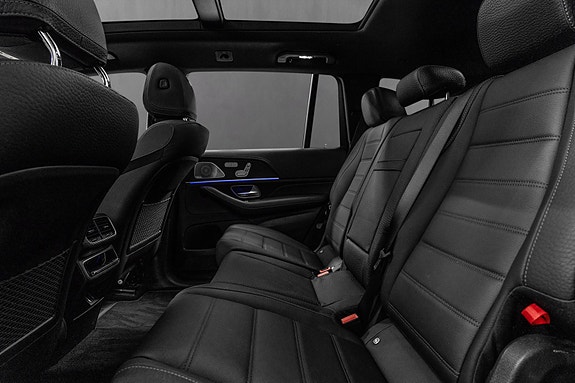 Mercedes-Benz GLS400 d 16 of 30