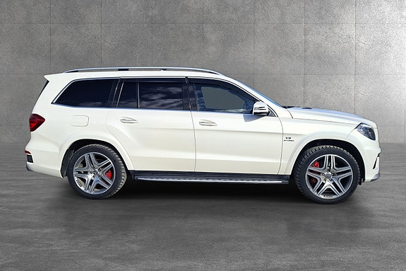 Mercedes-Benz GL63 2 of 30