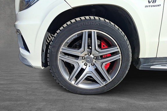 Mercedes-Benz GL63 9 of 30
