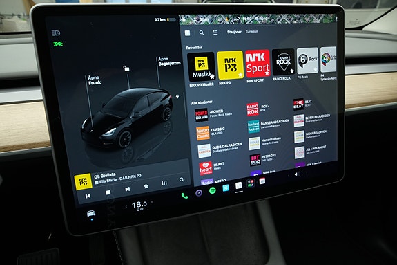 Tesla Model Y 23 of 30