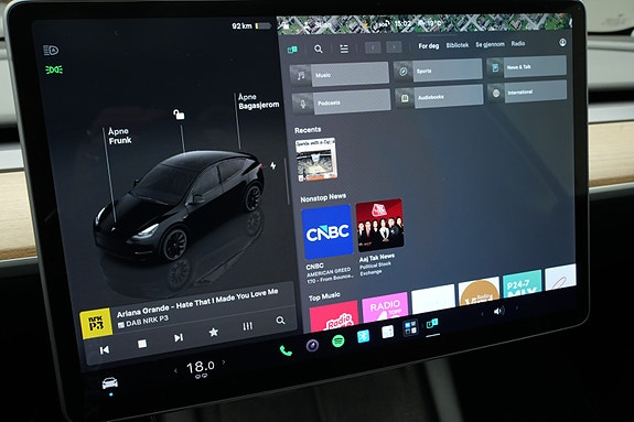 Tesla Model Y 26 of 30