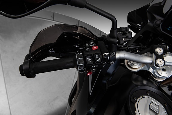 BMW F 850 GS 15 of 17
