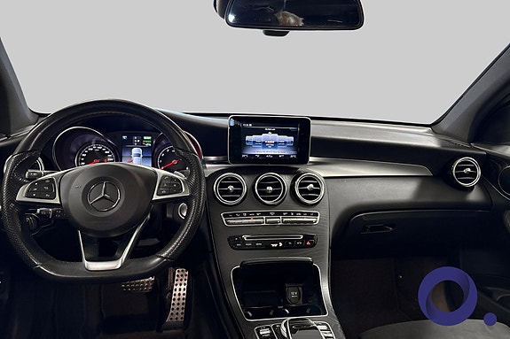 Mercedes-Benz GLC350 e 14 of 26