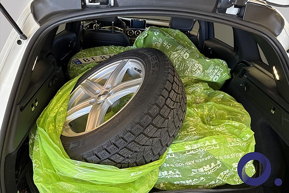 Mercedes-Benz GLC350 e 5 of 26