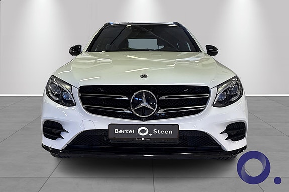 Mercedes-Benz GLC350 e 9 of 26
