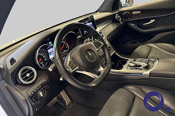 Mercedes-Benz GLC350 e 13 of 26
