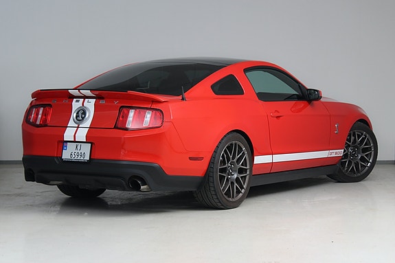 Ford Mustang 2 of 30