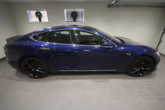 Tesla Model S 6 of 30
