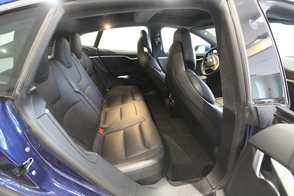 Tesla Model S 13 of 30