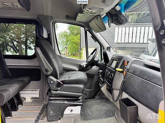 Mercedes-Benz Sprinter 516 Minibuss – 17 seter 15 of 30