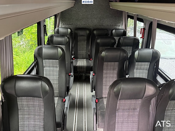 Mercedes-Benz Sprinter 516 Minibuss – 17 seter 16 of 30