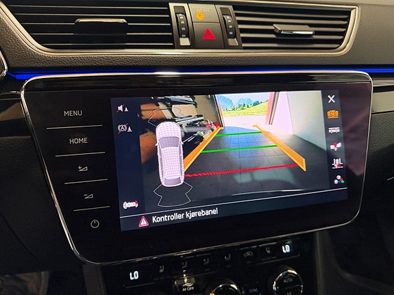 Skoda Superb 28 of 30