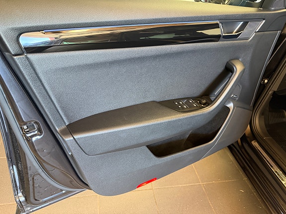 Skoda Superb 6 of 30
