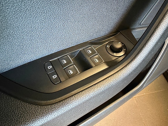Skoda Superb 19 of 30